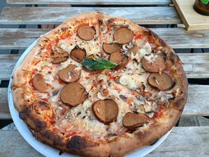 Vegan chorizo and mushroom pizza at Lou in Lille