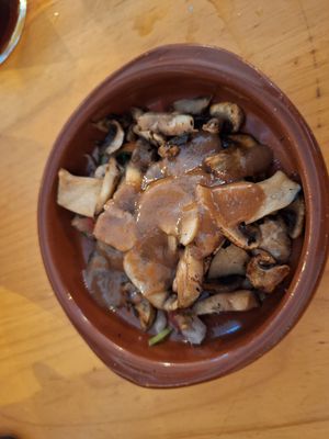 Champiñones at La Lupe in Almeria