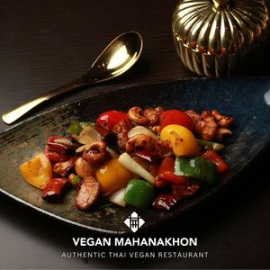 Stir-fried Vegan Chicken with Cashew Nuts at Vegan Mahanakhon in Bangkok