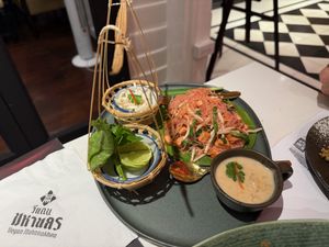 Stir-fried vermicelli with coconut milk at Vegan Mahanakhon in Bangkok