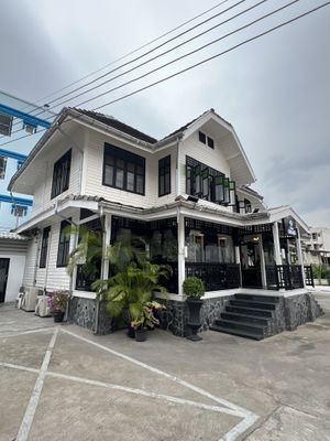   at Vegan Mahanakhon in Bangkok