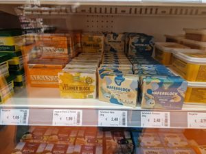 Vegane Butterauswahl at ebl-naturkost - Ihr Bio-Fachmarkt in Zirndorf