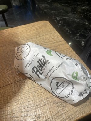 Packaging   at Roll'd - Westfield in Sydney