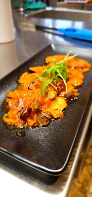 Seitan alla pizzaiola at Meow Pizzeria Verde in Innsbruck