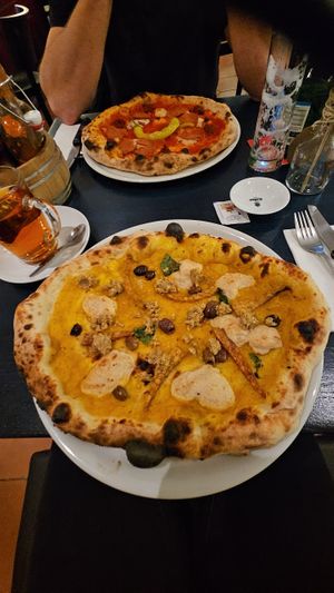  at Meow Pizzeria Verde in Innsbruck