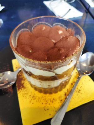 Tiramisu at Meow Pizzeria Verde in Innsbruck