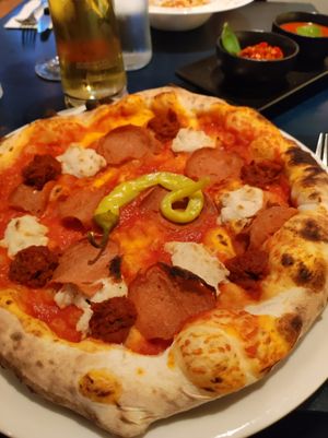  at Meow Pizzeria Verde in Innsbruck