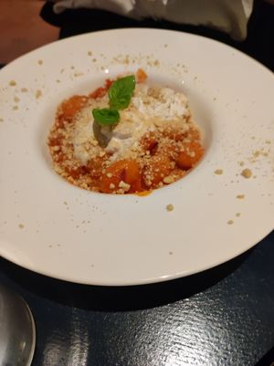  at Meow Pizzeria Verde in Innsbruck