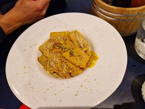  at Meow Pizzeria Verde in Innsbruck