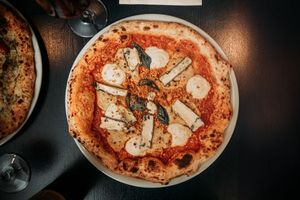 Quattro Formaggi at Meow Pizzeria Verde in Innsbruck