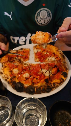 Pizza 🍕😋 at Meow Pizzeria Verde in Innsbruck