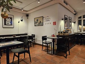  at Meow Pizzeria Verde in Innsbruck