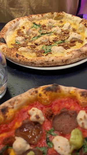  at Meow Pizzeria Verde in Innsbruck