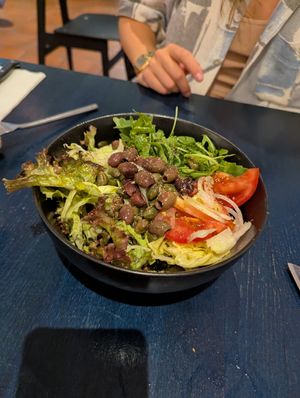  at Meow Pizzeria Verde in Innsbruck