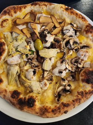  at Meow Pizzeria Verde in Innsbruck