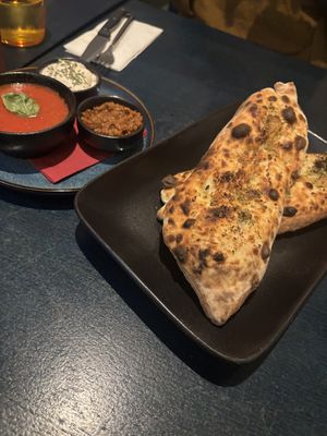   at Meow Pizzeria Verde in Innsbruck