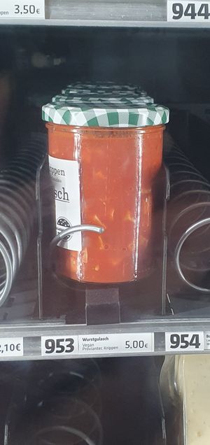 Wurstgulasch vegan at Proviantomat in Koenigstein