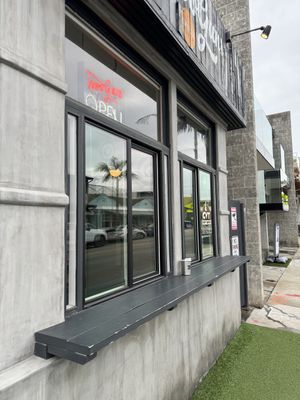 Pick Up Window  at Two Guns - North Manhattan in Manhattan Beach