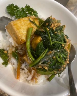 We love that there’s a vegan option at SM Ecoland since there really aren’t many vegan choices in that mall. We also appreciate that this place offers a vegan menu. tofu is fre at The Green Bounty Kitchen in Davao City