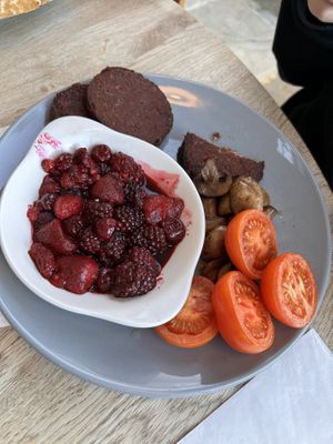 Yesterdays version of a vegan breakfast, spot the changes 😂  at The Wharf at Foulridge in Colne