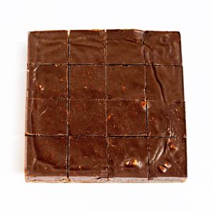 Crunchy Almond at Holi Sweets - Online only in Munich