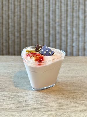 Orangenmousse 😋  at Bäckerei Café Zulauf in Roggwil