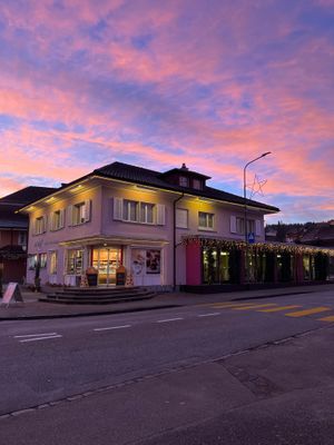 Früh am Morgen  at Bäckerei Café Zulauf in Roggwil