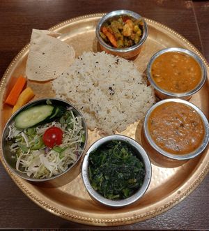 Dal Bhat set (2255¥) at barefoot curry in Osaka