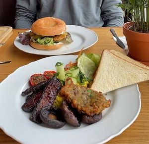 Bagel good, plate not our cup of tea at Moment in Prague