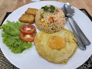 American fried rice with vegan egg, 119 baht  at Apple Vegan Cafe & Restaurant - ร้านอาหารเจ คาเฟ่เจ in Pattaya