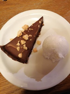 Praline tart at Whistling Wren in Leigh