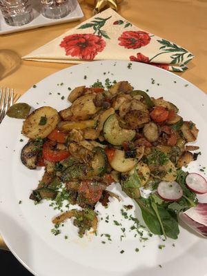 Fried veggies and potatoes   at Restaurant Pic-Nic in Soelden