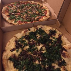 yummm didn't even miss the vegan cheese at Nick's Pizza in Oakland