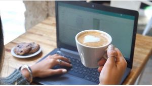 Un lugar super tranquilo para trabajar mientras tomas un café o algo fresco at Bloom Market in Buenos Aires