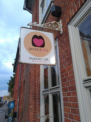 Signage at good dEATs in Potsdam