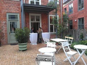 Patio at good dEATs in Potsdam