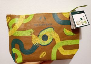 Avocado travel pack -  product sizes suitable for hand luggage at The Body Shop in Vienna