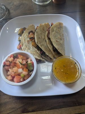 Vegan tacos with vegetables at Burrocks Mexican Food in Granada