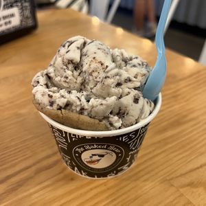 vegan ice cream scoop with vegan cookie on the side  at The Baked Bear - Pacific Beach in San Diego