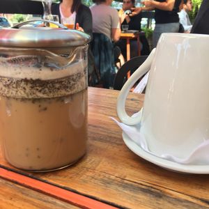 Chaï latte avec lait de soya at Lola Rosa - Parc in Montreal