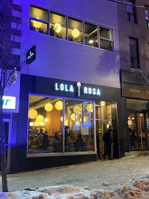 Outside at Lola Rosa - Parc in Montreal