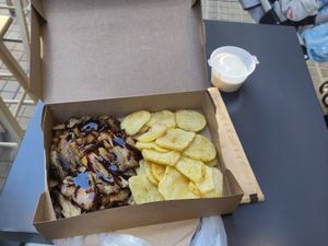 Oyster mushrooms and potatoes at Mushroom in Thessaloniki