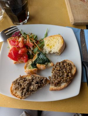 Bruschette at Lu Soccio in Perugia