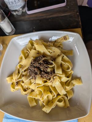Pappardelle with fresh truffles at Lu Soccio in Perugia