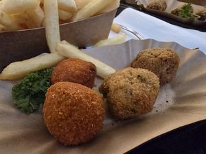 Vegan mix at Frituur Hazegras in Oostende