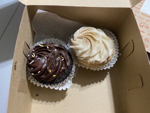 Cupcakes at The Flying Cupcake in Indianapolis