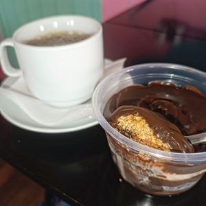 Brownie com ganache de chocolate e paçoca // café at Veg Veg in Curitiba