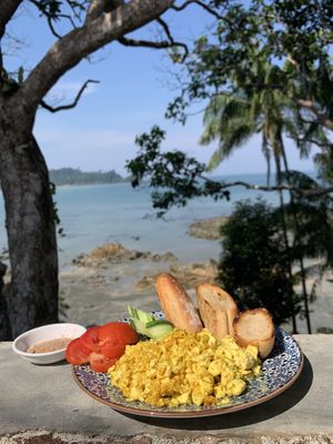 Scrambled Tofu for breakfast #Veganuary at Spiral Resort  in Koh Phayam