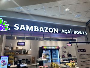 shop  at CLT - Sambazon Acai Smoothies in Charlotte