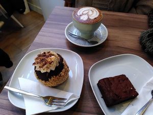 Chai latte, hazelnut cream and brownie at Koek van Nouk in Arnhem